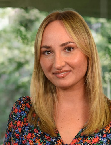 Staff-Profile-Photos-01-Dominika Dubiel-B