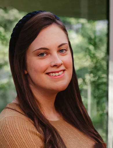 Staff-Profile-Photos-01-Rowena Steven-B